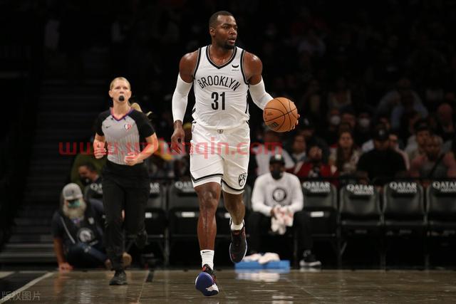 NBA常规赛：篮网VS雄鹿